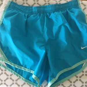 Nike dri fit tempo shorts youth medium